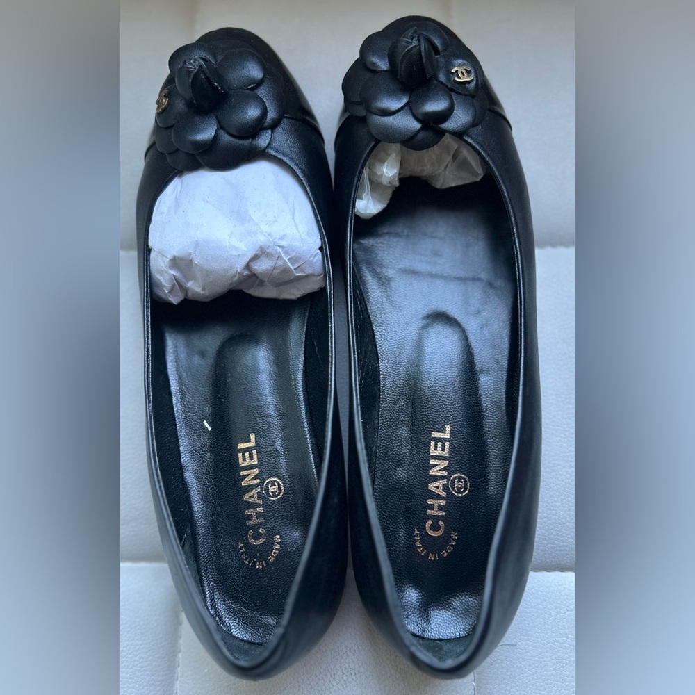 CHANEL Camellia Ballerina Flats – Chic Meets Comfort ✨